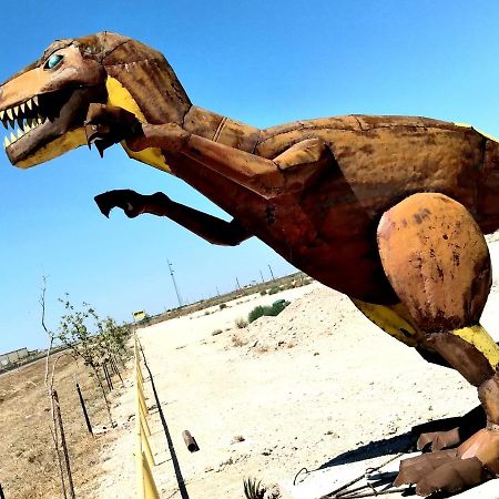 T-Rex Lodge Crane Экстерьер фото