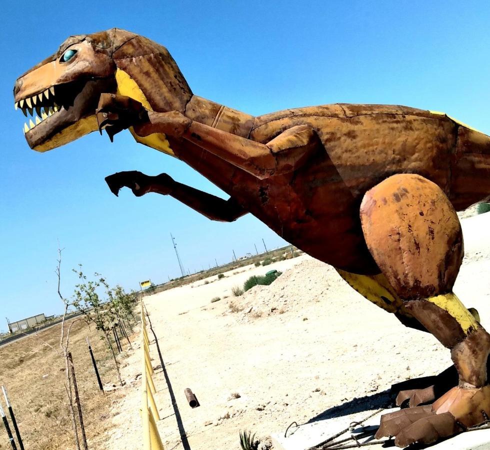 T-Rex Lodge Crane Экстерьер фото